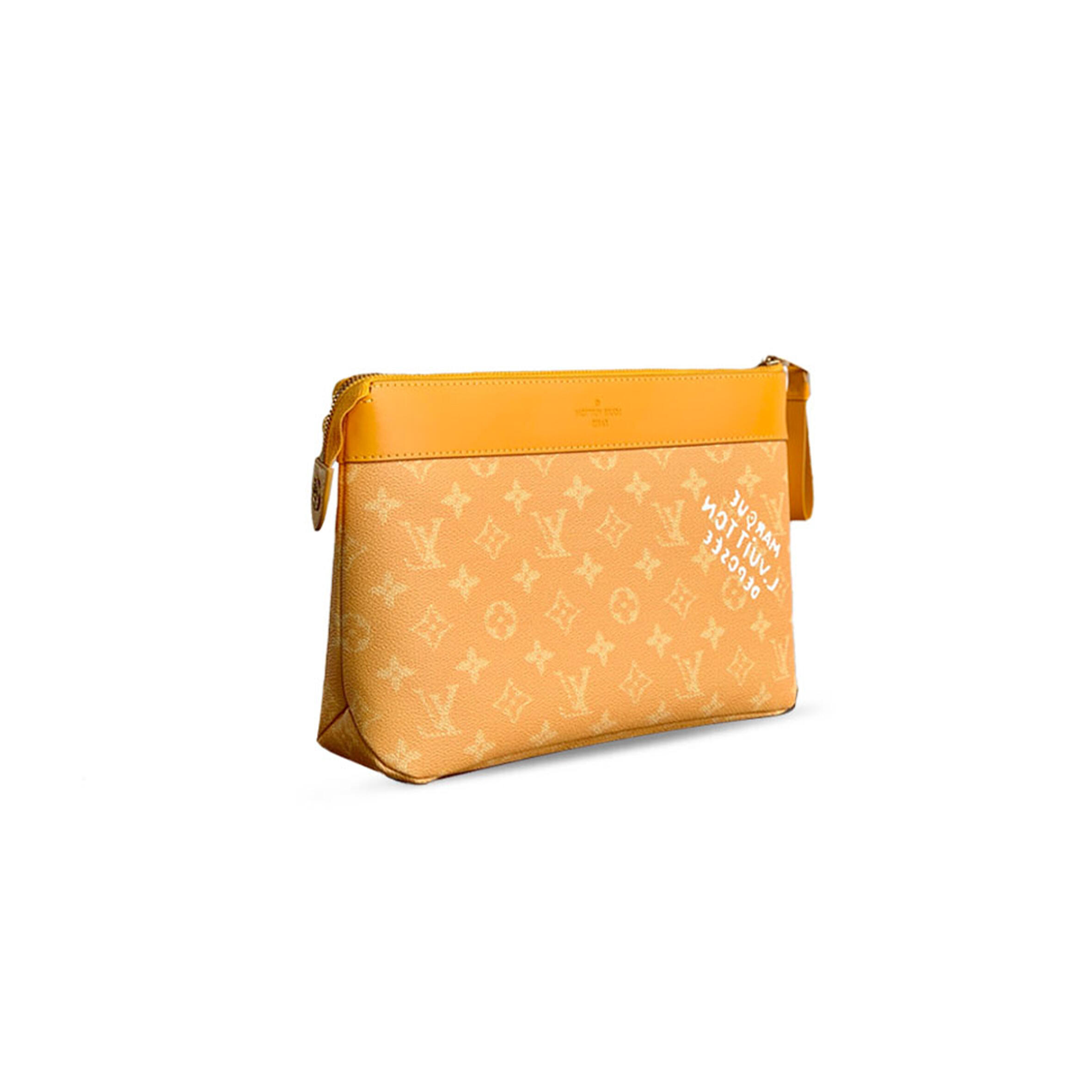 LOUIS VUITTON POCHETTE VOYAGE SOUPLE M12665 (32*21*8cm)
